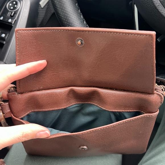 Matt and nat wristlet - Picture 2 of 3